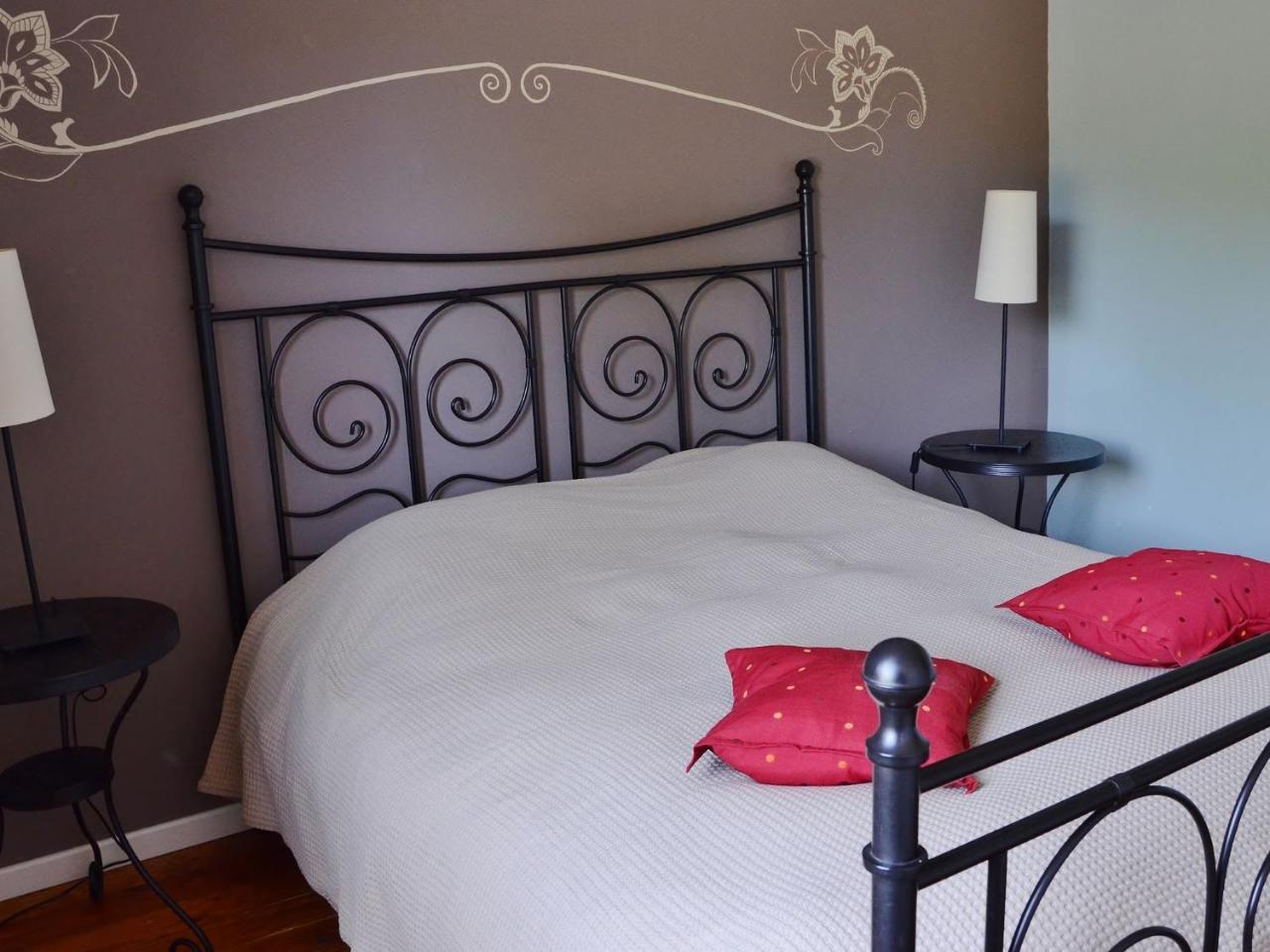 Gorgeous Holiday Home In Stoumont With Garden Exteriör bild