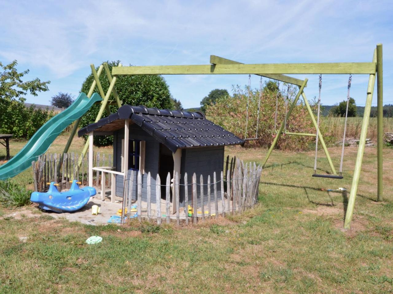 Gorgeous Holiday Home In Stoumont With Garden Exteriör bild