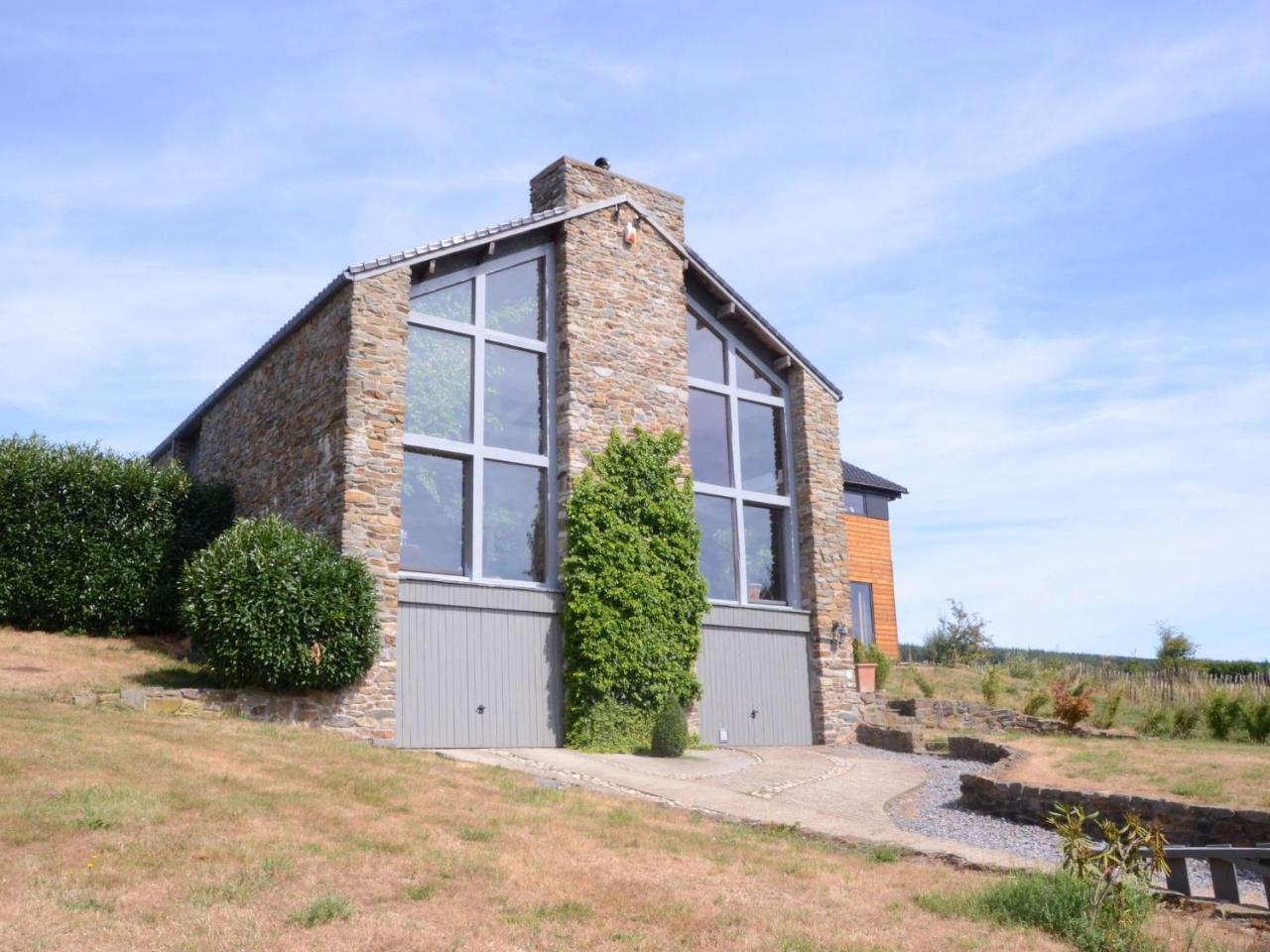 Gorgeous Holiday Home In Stoumont With Garden Exteriör bild